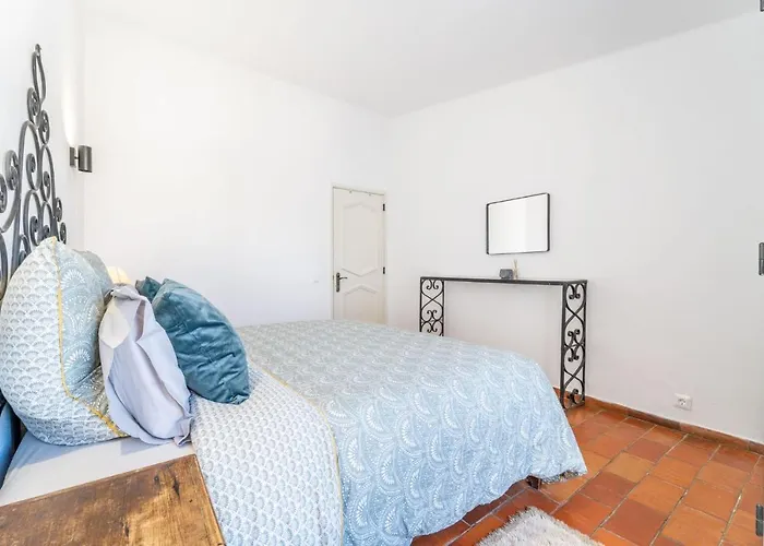 Bougainvilla - Vilamoura - Pool - Free Wifi - Air Con 别墅