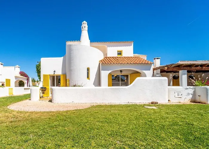 Bougainvilla - Vilamoura - Pool - Free Wifi - Air Con * Quarteira