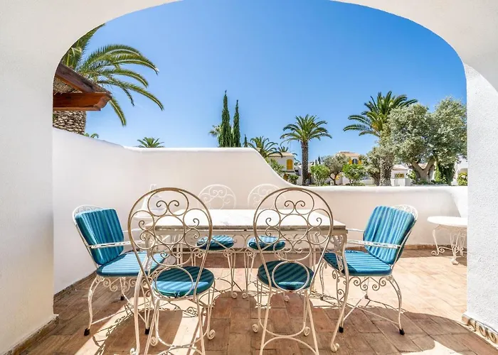 Вилла Bougainvilla - Vilamoura - Pool - Free Wifi - Air Con