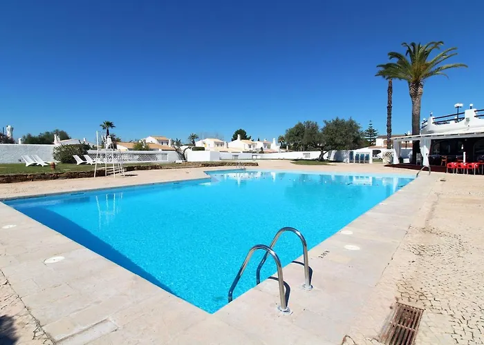 Bougainvilla - Vilamoura - Pool - Free Wifi - Air Con Vila Quarteira