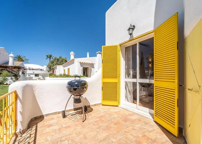 Bougainvilla - Vilamoura - Pool - Free Wifi - Air Con * 奎特里拉