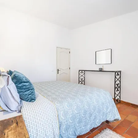 Bougainvilla - Vilamoura - Pool - Free Wifi - Air Con Villa